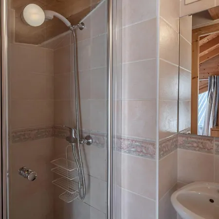 Apartment 3 Pieces A Morzine, Centre, Proche Pistes, 3*, Wifi, Balcon, Parking, Jacuzzi, Animaux Ok, 6 Pers - Fr-1-754-37 Morzine