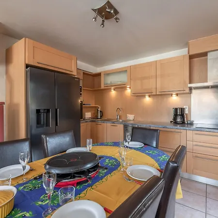 3 Pieces A Morzine, Centre, Proche Pistes, 3*, Wifi, Balcon, Parking, Jacuzzi, Animaux Ok, 6 Pers - Fr-1-754-37 Apartment